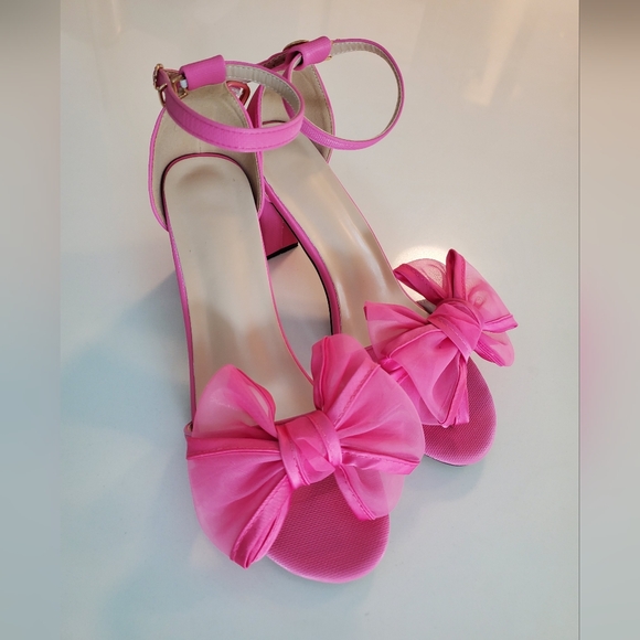 SHEIN Shoes - Elegant Pink Bow Heels